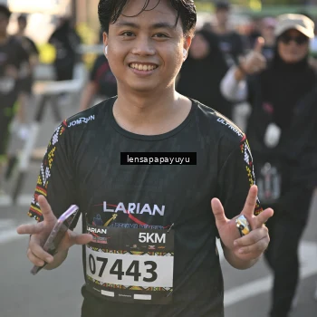 Runner Photo 1648394