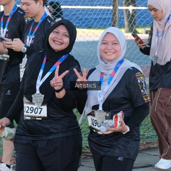 Runner Photo 1648421