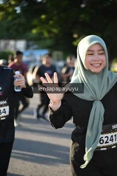 Runner Photo 1648429