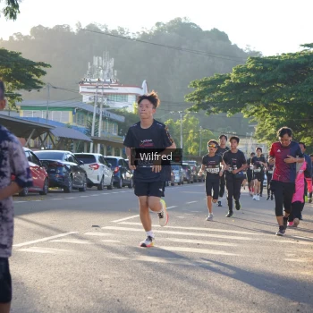 Runner Photo 1648431