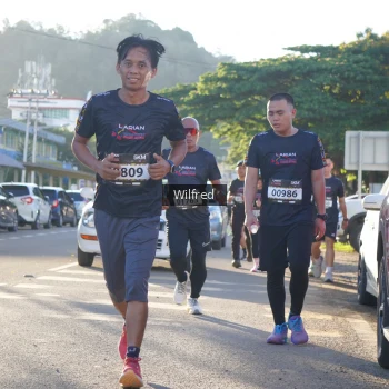 Runner Photo 1648525