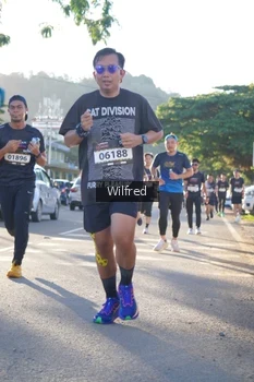 Runner Photo 1648634
