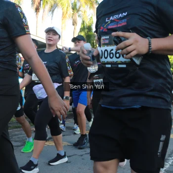 Runner Photo 1648675