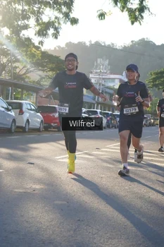Runner Photo 1648738