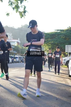 Runner Photo 1648783
