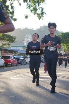Runner Photo 1648830