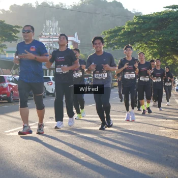 Runner Photo 1648835