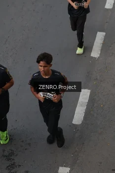 Runner Photo 1648846