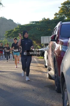 Runner Photo 1648883