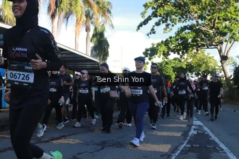 Runner Photo 1648908