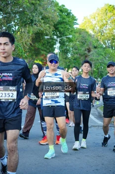 Runner Photo 1648947
