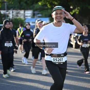 Runner Photo 1648986