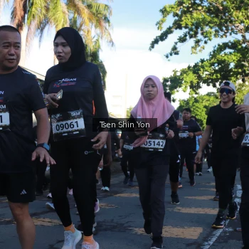 Runner Photo 1649015