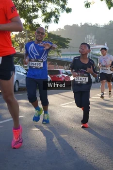 Runner Photo 1649106