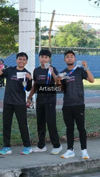 Runner Photo 1649137