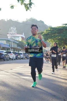 Runner Photo 1649172