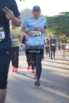 Runner Photo 1649178