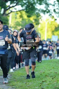 Runner Photo 1649194