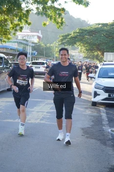 Runner Photo 1649203