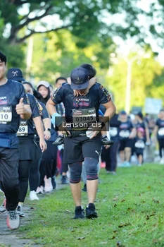 Runner Photo 1649223
