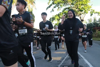 Runner Photo 1649276