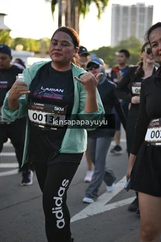 Runner Photo 1649279