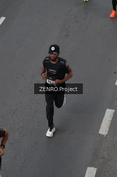 Runner Photo 1649426
