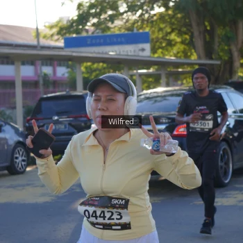 Runner Photo 1649433
