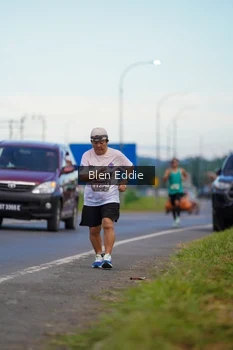 Runner Photo 1649499