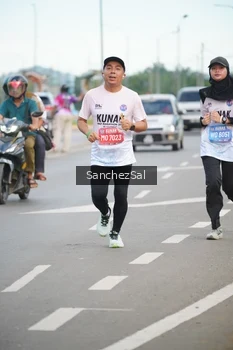 Runner Photo 1649604