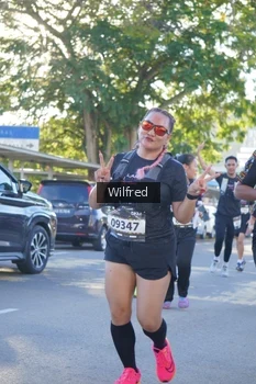 Runner Photo 1649612
