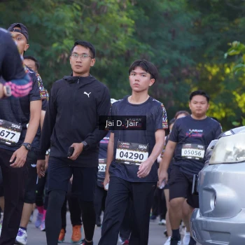 Runner Photo 1649630