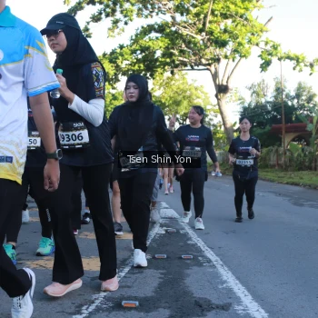 Runner Photo 1649690