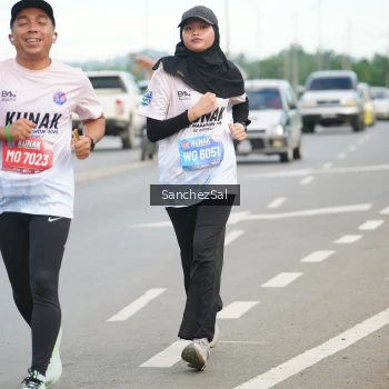 Runner Photo 1649692