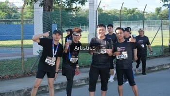 Runner Photo 1649696