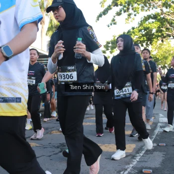 Runner Photo 1649697