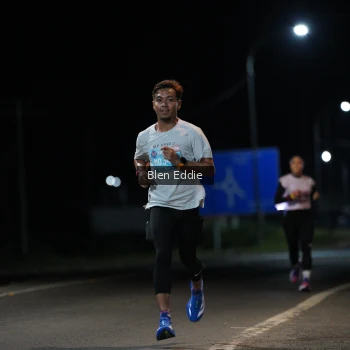 Runner Photo 1649737