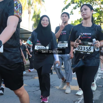 Runner Photo 1649745
