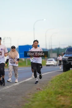 Runner Photo 1649792