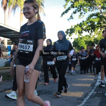 Runner Photo 1649855
