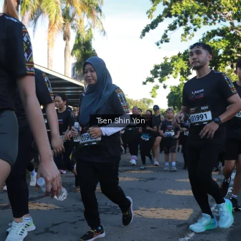 Runner Photo 1649856