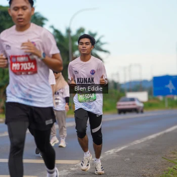 Runner Photo 1649870