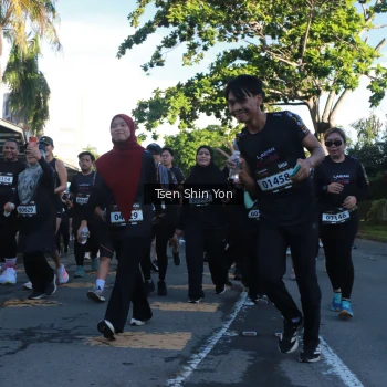Runner Photo 1649931