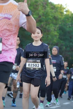 Runner Photo 1649944