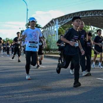 Runner Photo 1649992