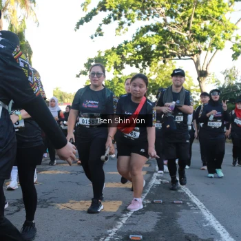 Runner Photo 1650002