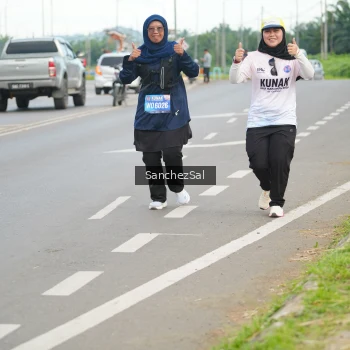 Runner Photo 1650017