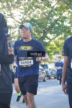 Runner Photo 1650027
