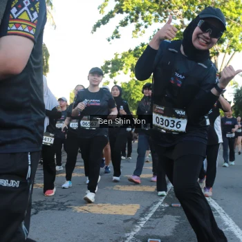 Runner Photo 1650029