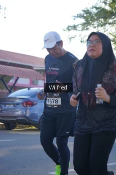 Runner Photo 1650073